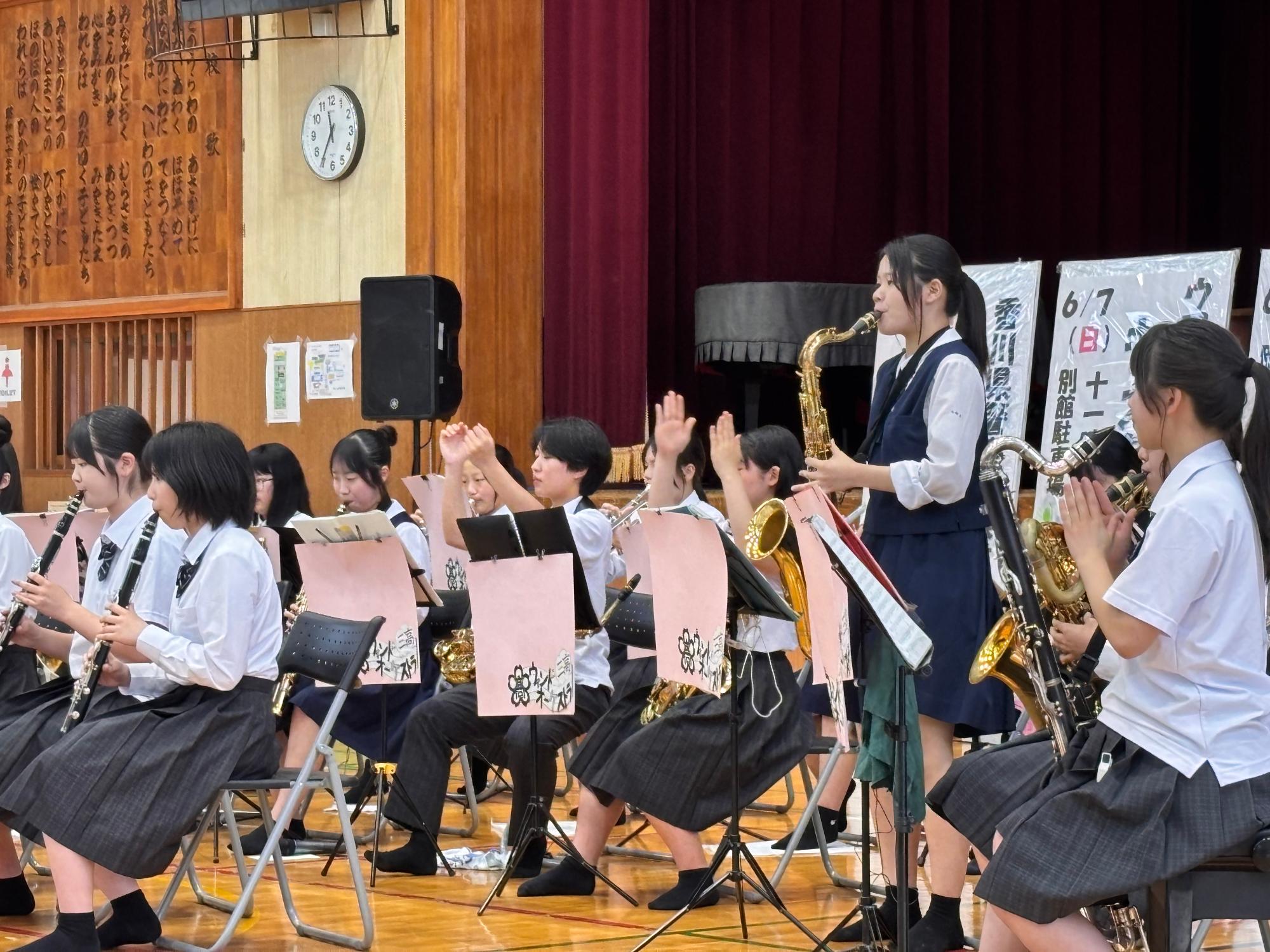 三本松高校吹奏楽部の演奏