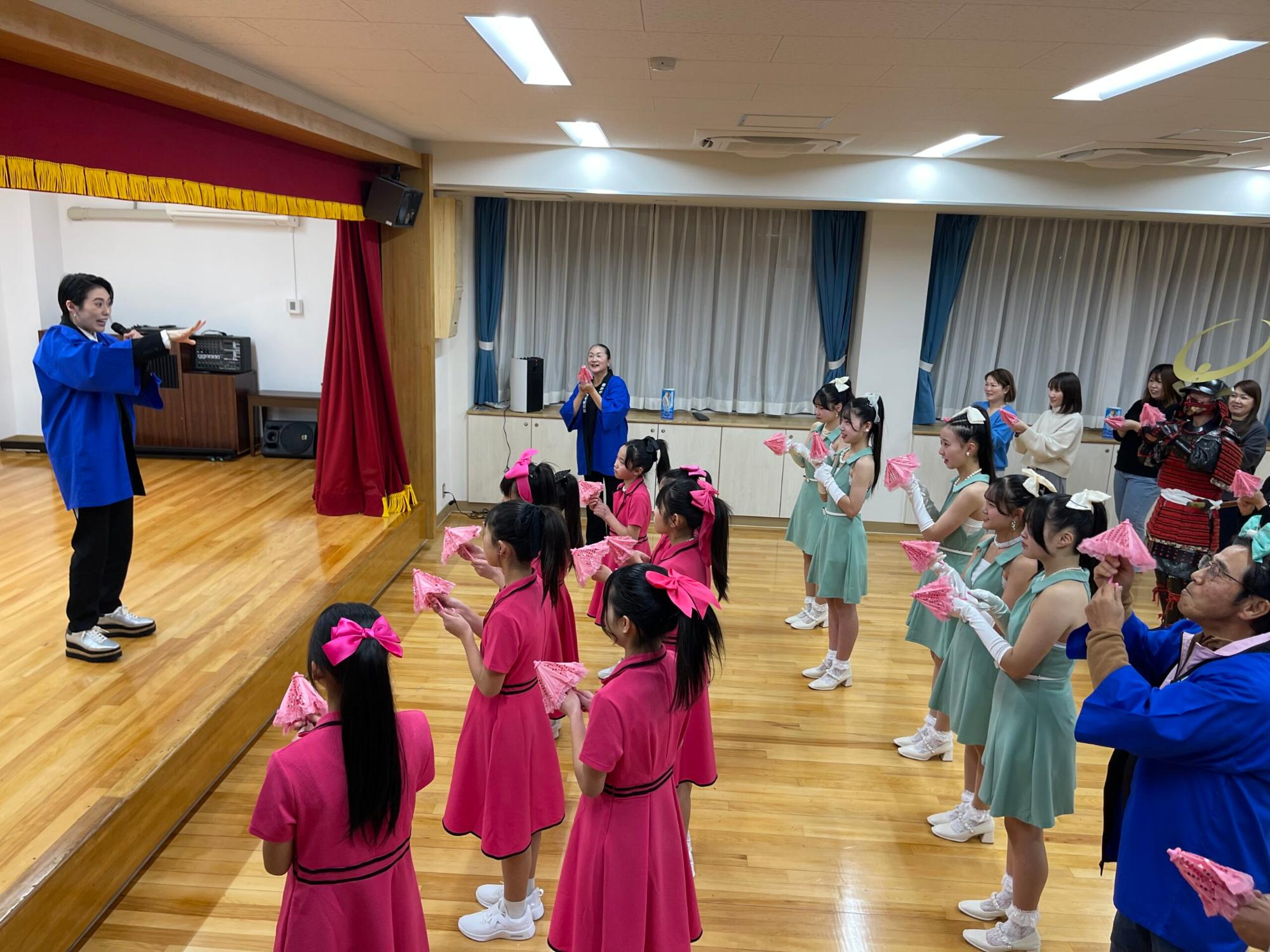 翼和希さんとの交流の様子