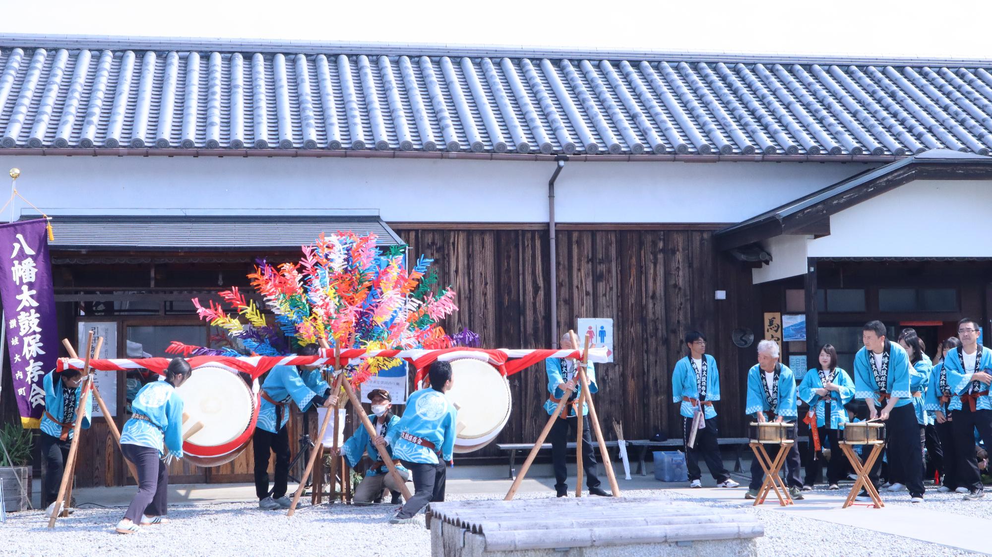 横内八幡体子保存会