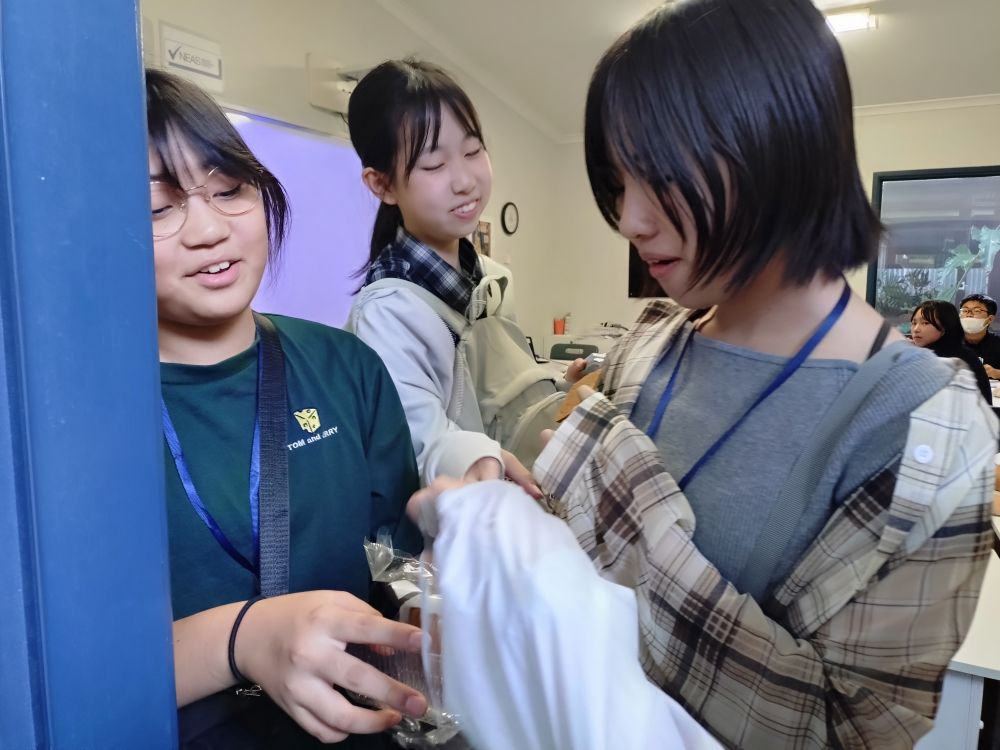 授業の休憩中の1コマ