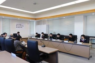 総合教育会議が行われている様子の写真