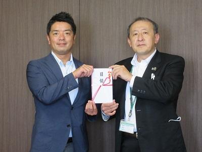 お選びください（①～⑤の内）昔の株券等 ①平青物公共合資 ②明治生命