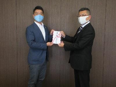 贈呈式での記念写真