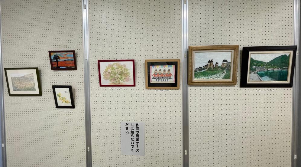 エントランスギャラリー「絵画教室 活動報告展」 写真3