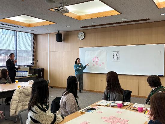 女性がかがやく社会づくり会議写真