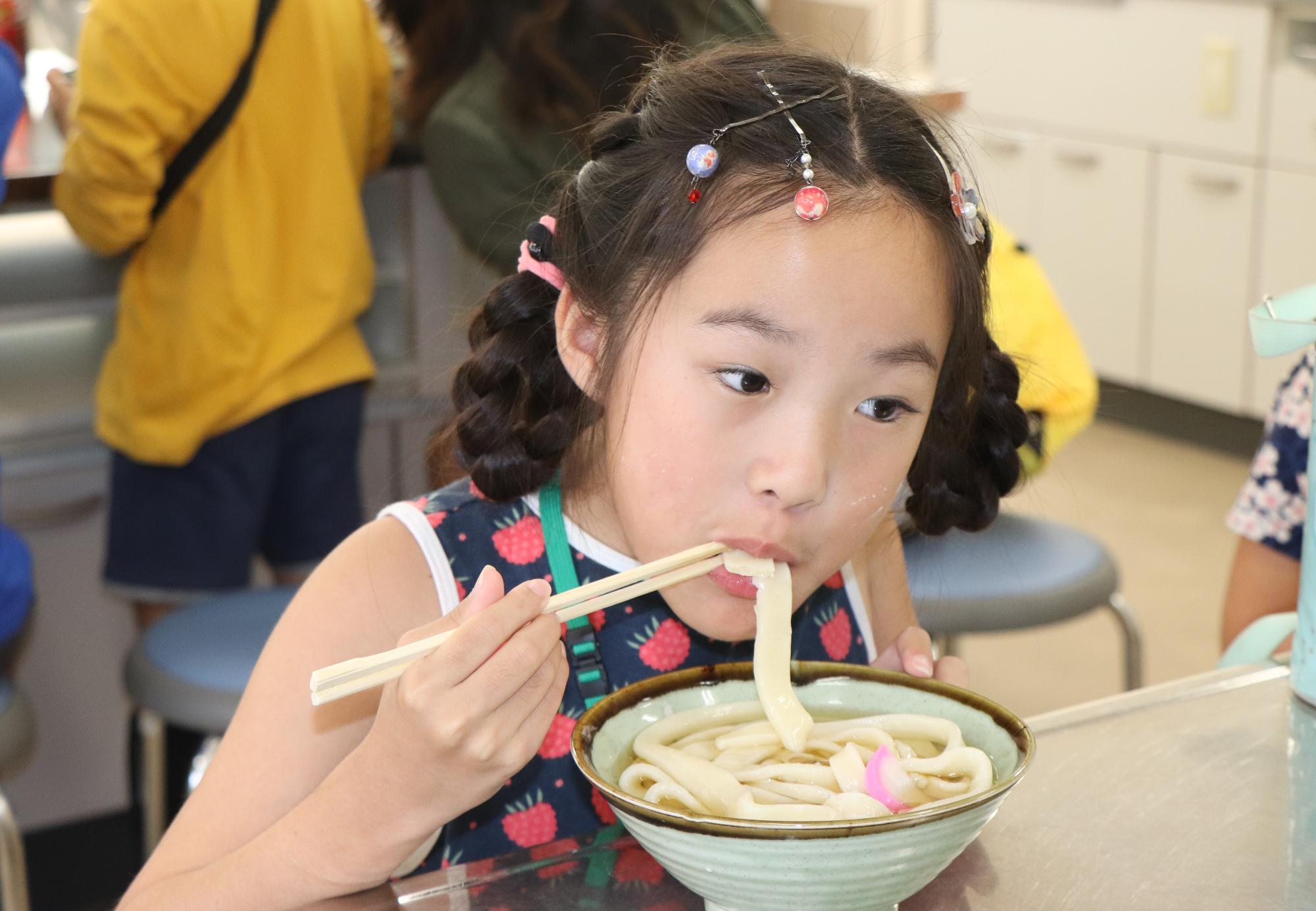 「きしめん」みたいだけど