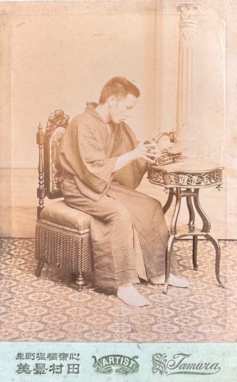 写真［軽便飾縫機特許取得記念］