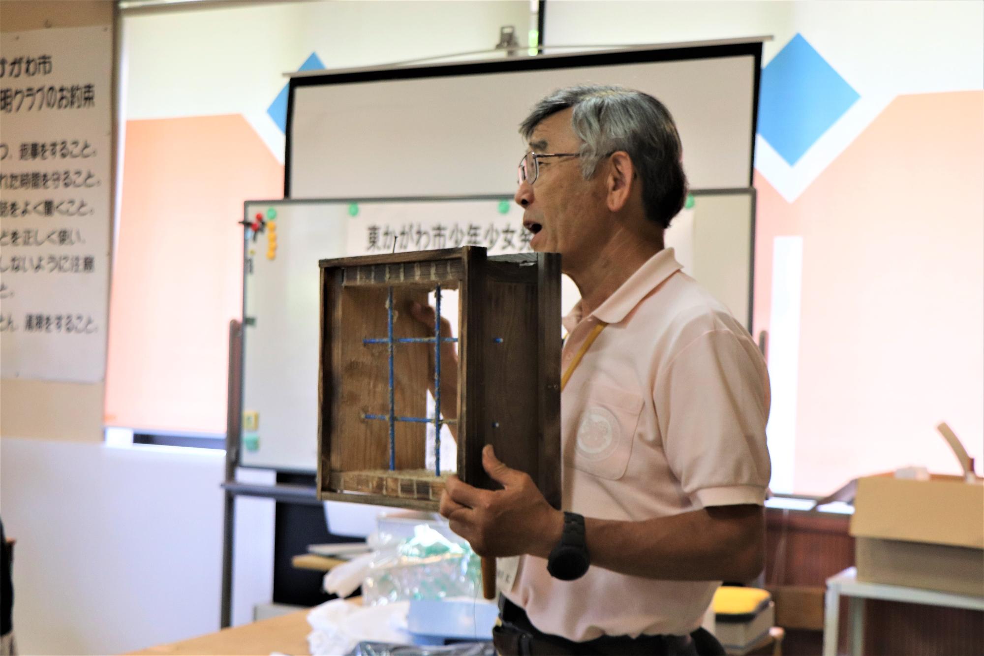 巣箱の説明