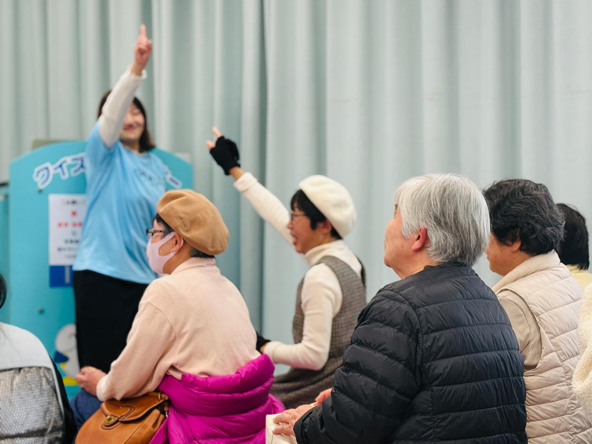 盛り上がる会場2