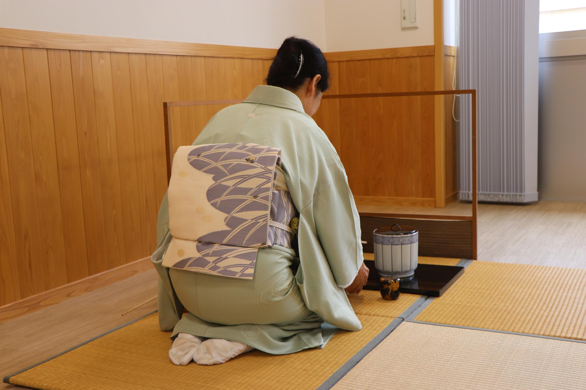 お茶の先生