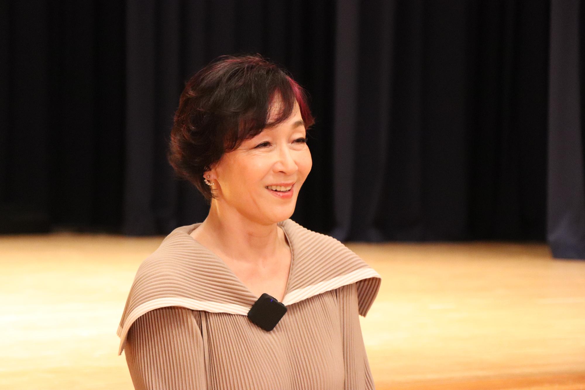 キムラ緑子さんが東かがわ市を訪問