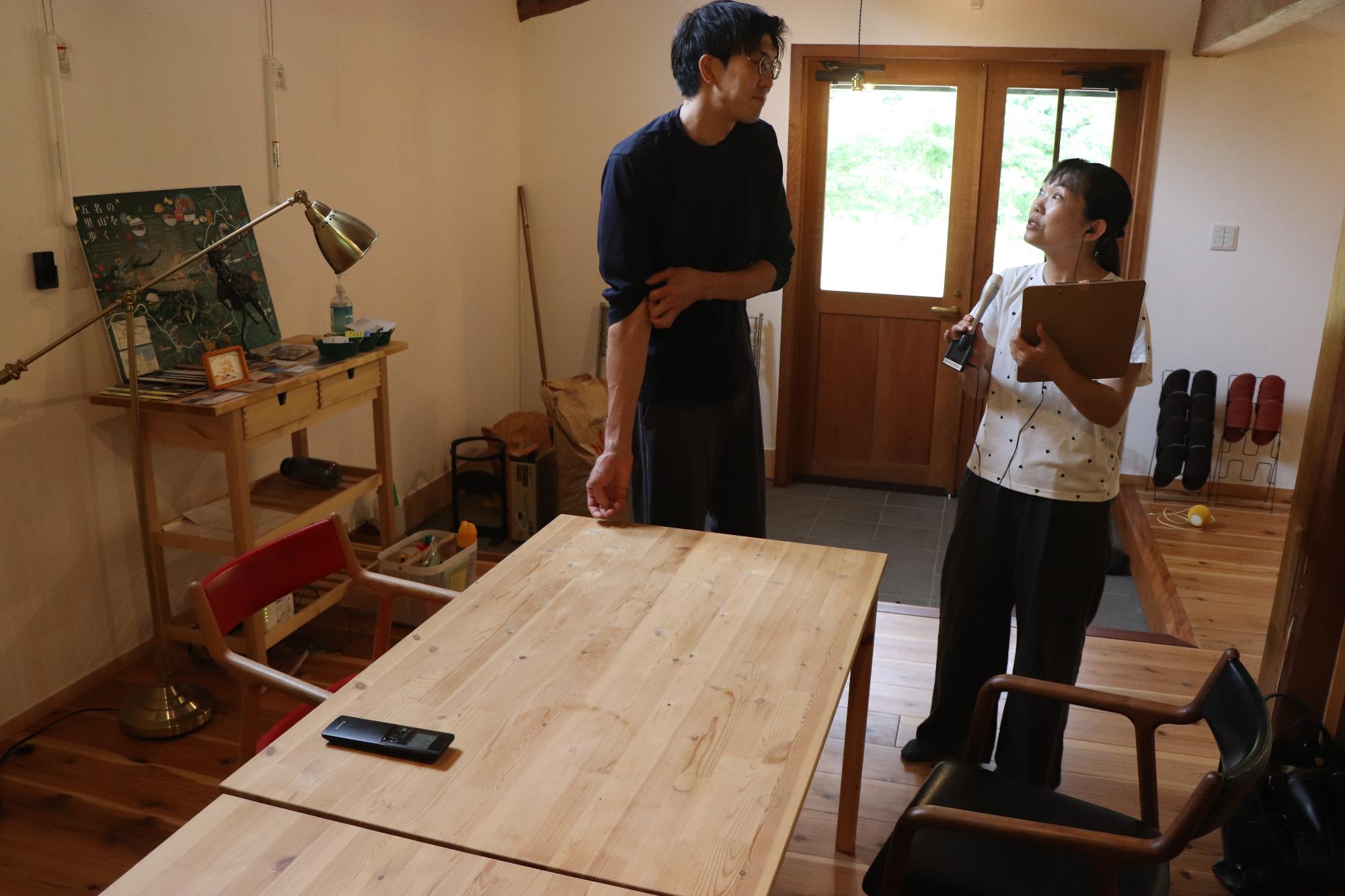 五名で映画「ワタシ、発酵します！」を上映「棚田ぽつんとシネマ」