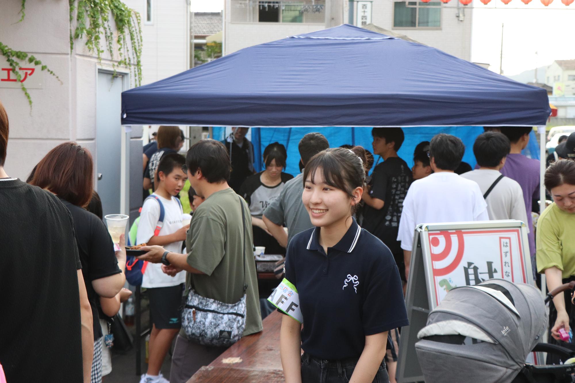 運営に加わる三本松高校生