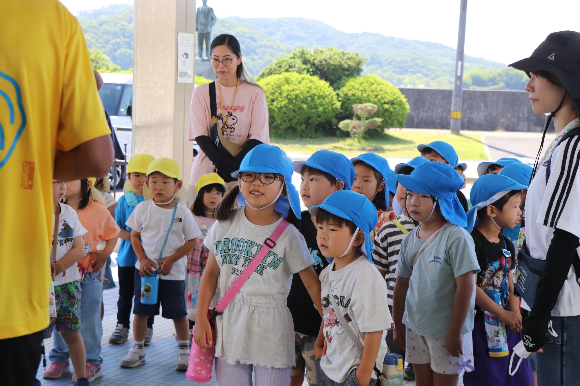 施設に到着して、まずは挨拶