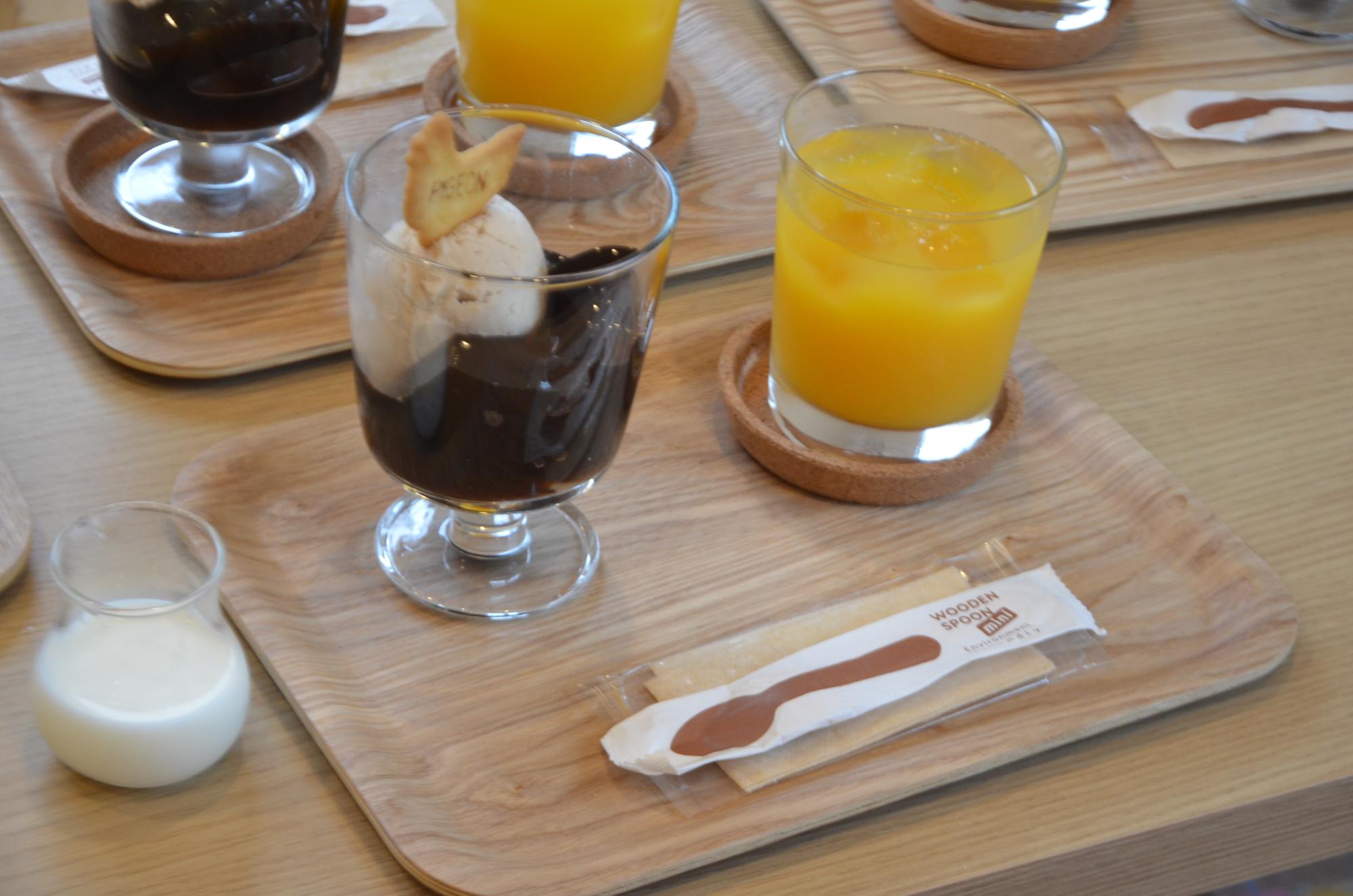 特別メニューのスイーツとドリンク