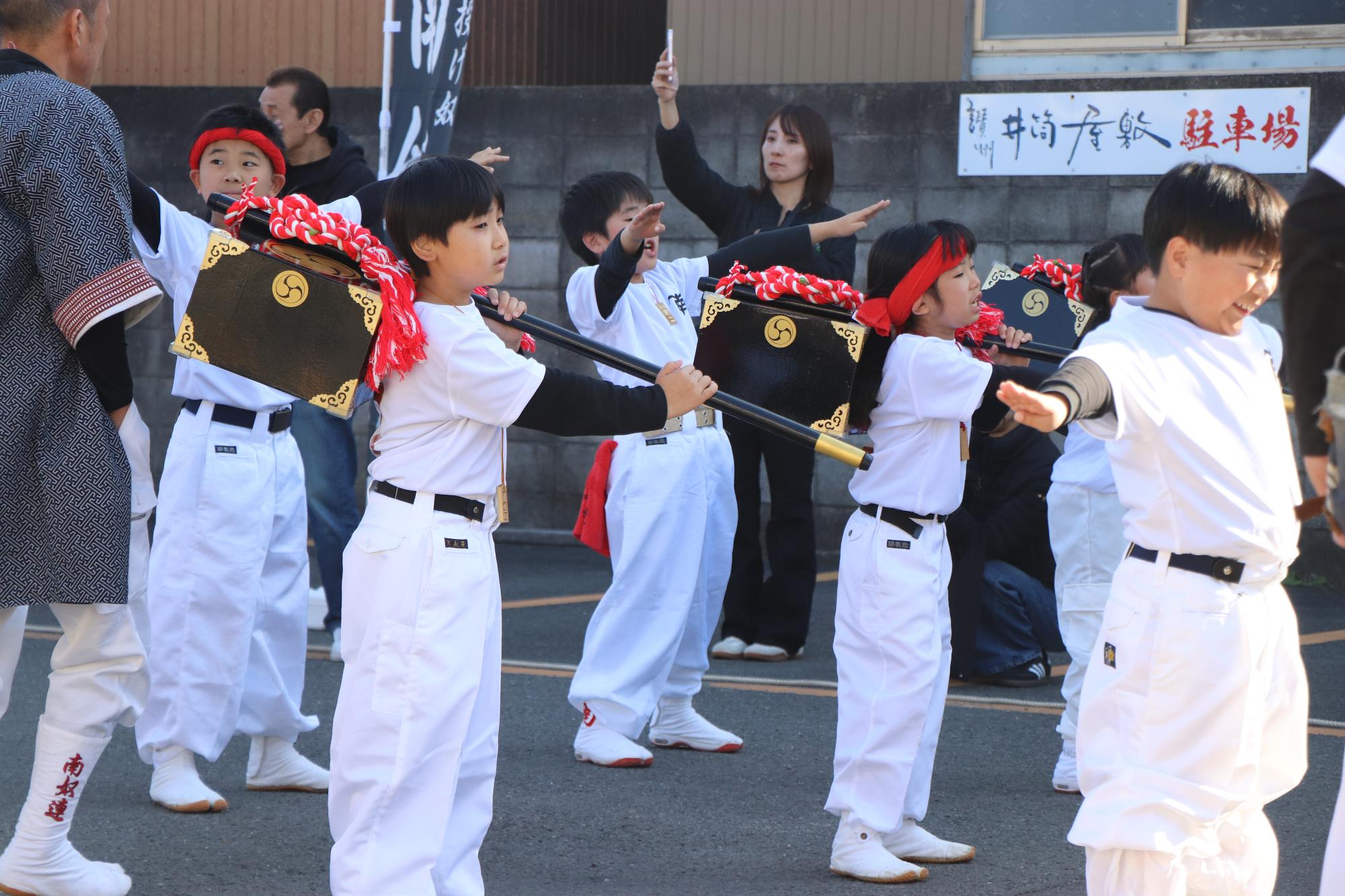 引田子ども投げ奴