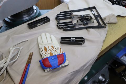 大阪万博 うどん手袋