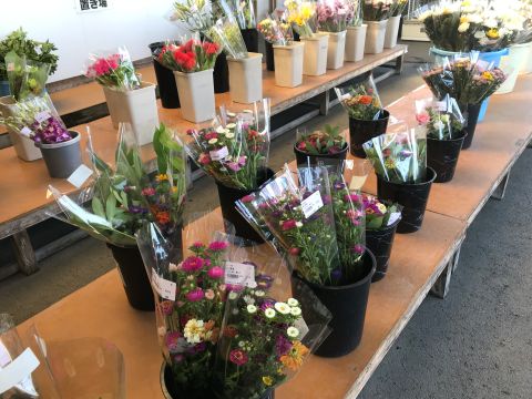 ふれあい市の様子