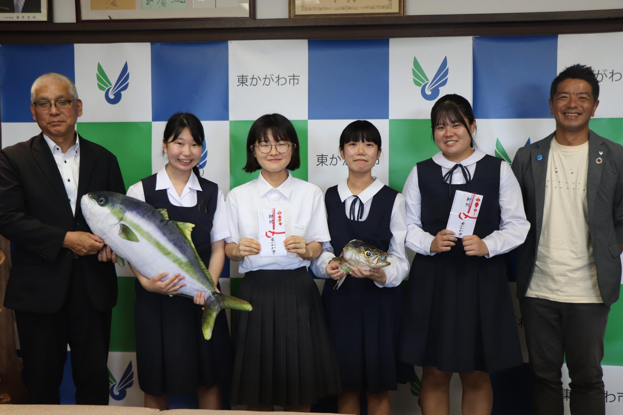 R07ボランティアアワード2025全国大会出場者表敬訪問01