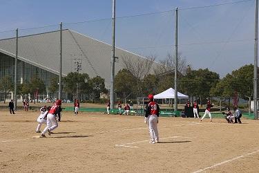 大会の試合の様子の写真